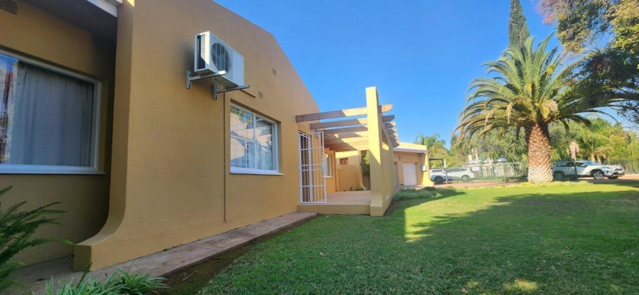 4 Bedroom Property for Sale in Middelpos Northern Cape